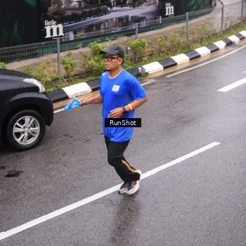 Runner Photo 7938872