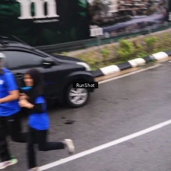 Runner Photo 7938879