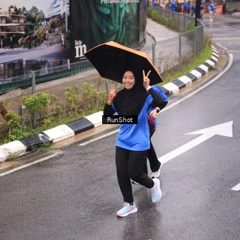 Runner Photo 7938888