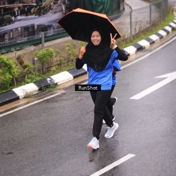 Runner Photo 7938892