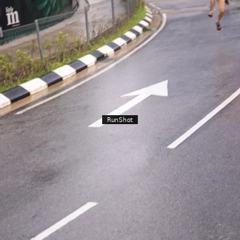 Runner Photo 7938896