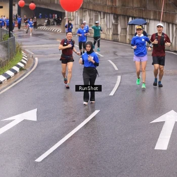 Runner Photo 7938903