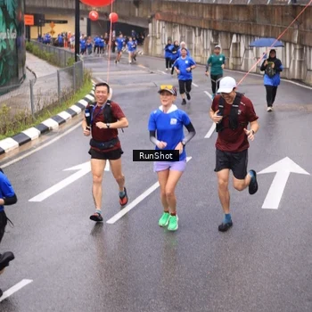 Runner Photo 7938937