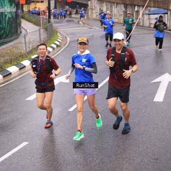 Runner Photo 7938943