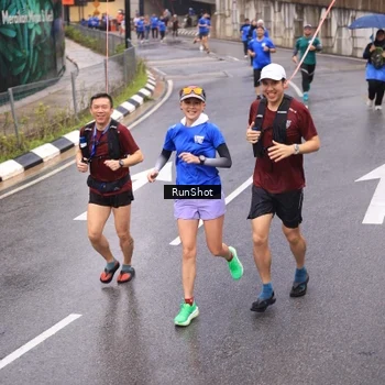 Runner Photo 7938945