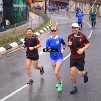 Runner Photo 7938947