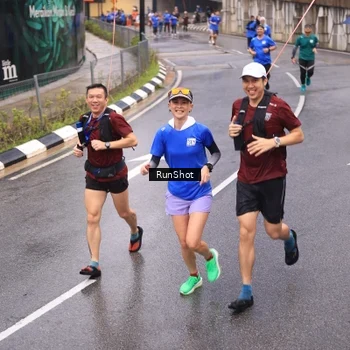 Runner Photo 7938948