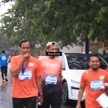 Runner Photo 7938967