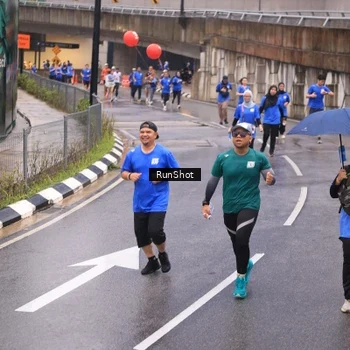Runner Photo 7938982