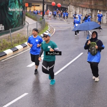 Runner Photo 7938991