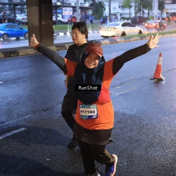 Runner Photo 7938996