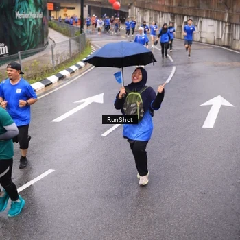 Runner Photo 7939001