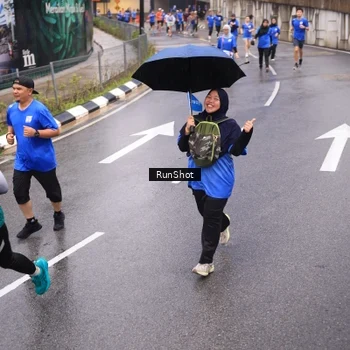 Runner Photo 7939006