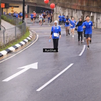 Runner Photo 7939012