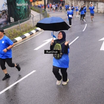 Runner Photo 7939014