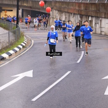 Runner Photo 7939015