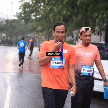 Runner Photo 7939016
