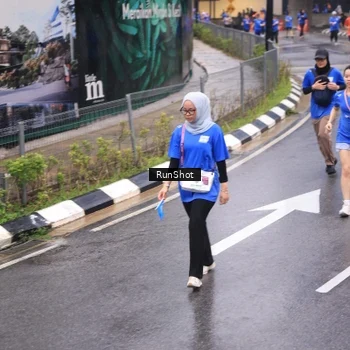 Runner Photo 7939024