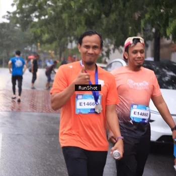 Runner Photo 7939029