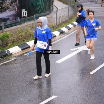 Runner Photo 7939033