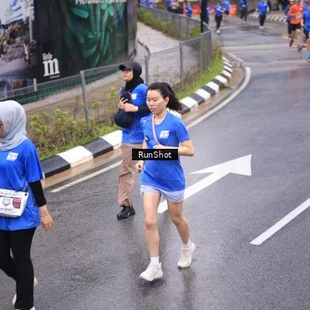 Runner Photo 7939042