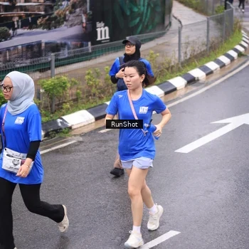 Runner Photo 7939043