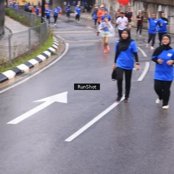 Runner Photo 7939044