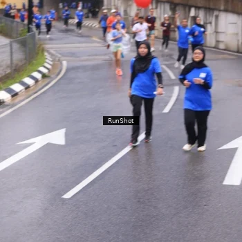Runner Photo 7939047