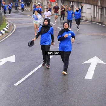Runner Photo 7939052