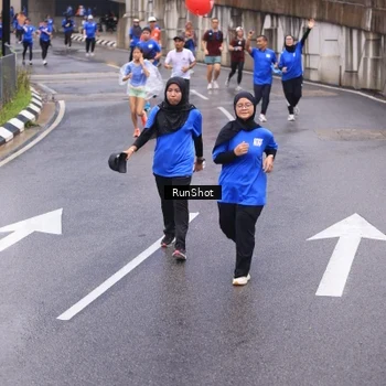 Runner Photo 7939053