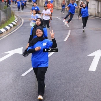 Runner Photo 7939069