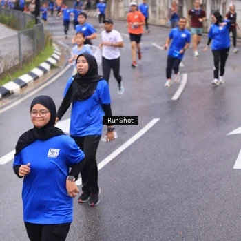 Runner Photo 7939076