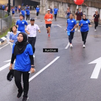 Runner Photo 7939081