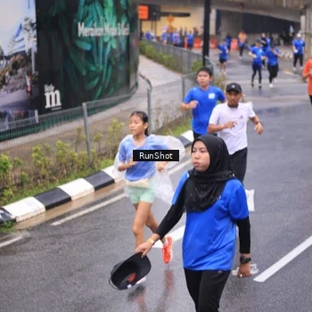 Runner Photo 7939086