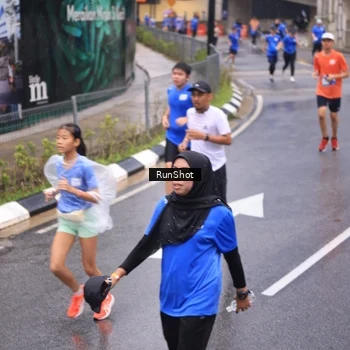 Runner Photo 7939088