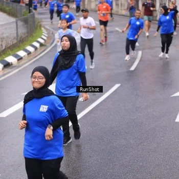 Runner Photo 7939094