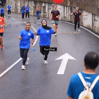 Runner Photo 7939099