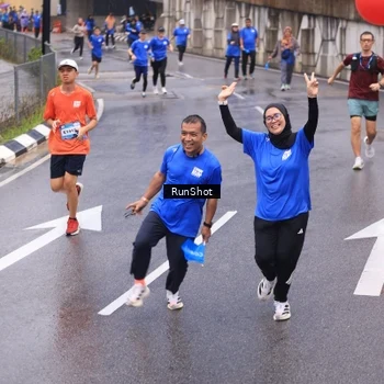 Runner Photo 7939104