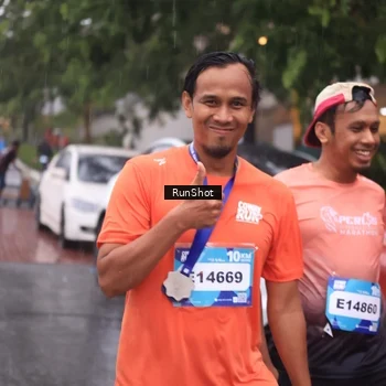 Runner Photo 7939114