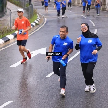 Runner Photo 7939116
