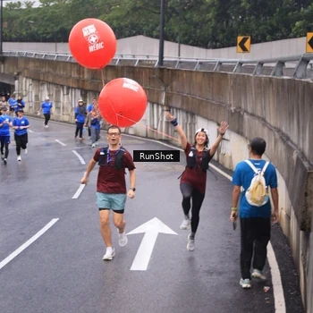 Runner Photo 7939133