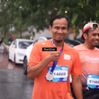 Runner Photo 7939134