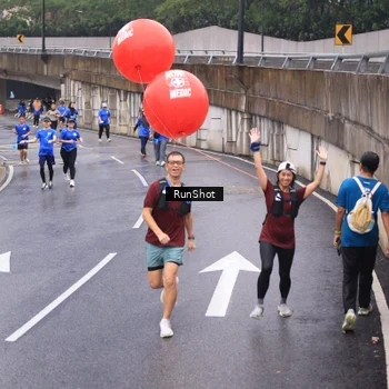 Runner Photo 7939152