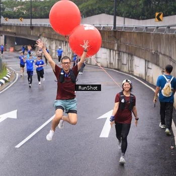 Runner Photo 7939156