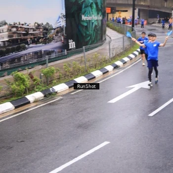 Runner Photo 7939168