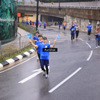 Runner Photo 7939172
