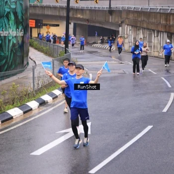 Runner Photo 7939175