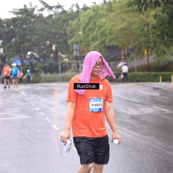Runner Photo 7939188