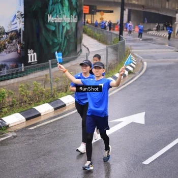 Runner Photo 7939189
