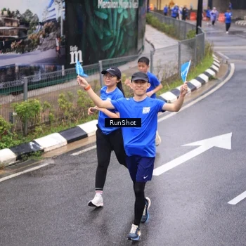 Runner Photo 7939198